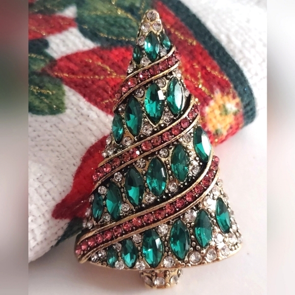 Jeweled Christmas Tree Brooch - Picture 6 of 13